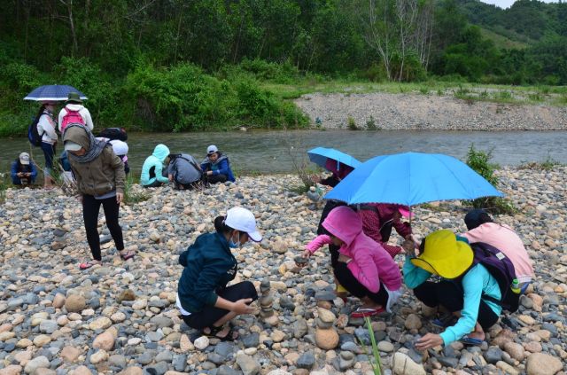 Thực hành Đá cân bằng tại Bến Lội