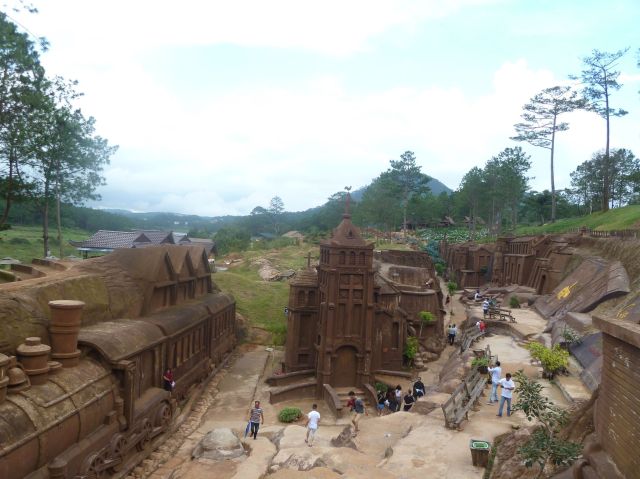 Đà Lạt thời thuộc Pháp tại Đường hầm Điêu khắc